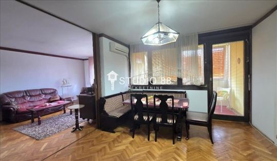 Zrenjanin, 4. Juli, Stan, 3.0, 82m2