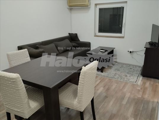 Borca - nov lep namesten stan iznad Balkan Beta