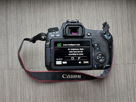 Canon EOS 760d