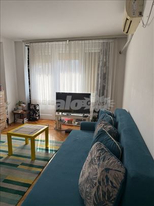 Crveni krst, jednoiposoban stan