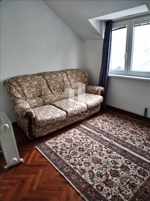 Dvosoban stan na Petlovom brdu