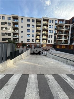 Garaža kod restorana Kesten