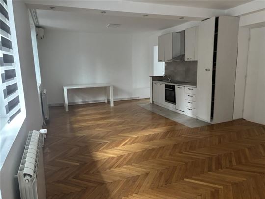 Mileševska,3.0,renoviran,polunamešten ID#18879