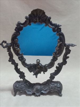 Ogledalo stono mesingano