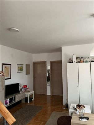 Prodaje se stan,94m2,Ledine, ID#1562