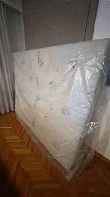 Prodajem Boneli dusek