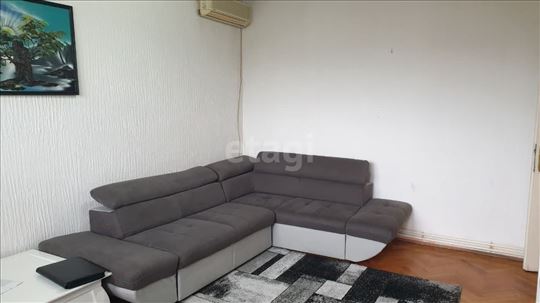 Šestosoban duplaks, Karaburma