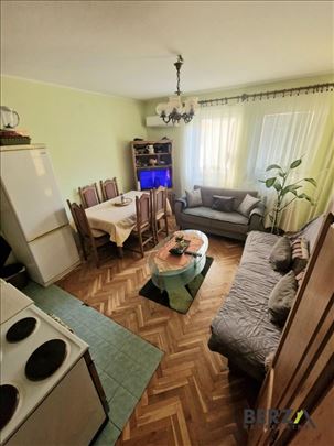 SOCIJALNO - dvosoban stan - TOP lokacija