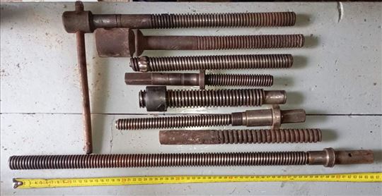 ŠPINGLE, navojna vretena, 8 komada