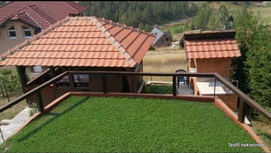 Zlatibor-Zova preko puta konaka 144+20(T) na 3 ara