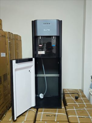 Aparat/Dispanzer za vodu sa bocom unutra novo