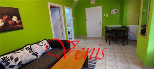 Bulevar Bore Prodanovića 40 m2 – 330 Evra