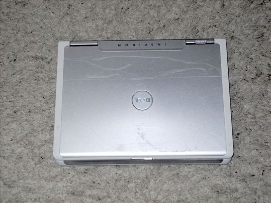 Dell Inspirion 1501 laptop sempron 15.4 inca