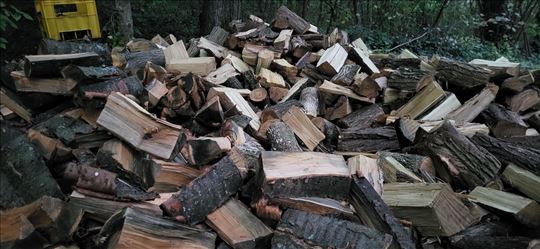 Drvo iscepano i spremno za ložište sa dostavom