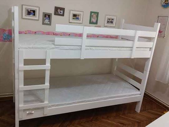 Krevet na sprat u beloj boji sa dusecima Ekonomik 