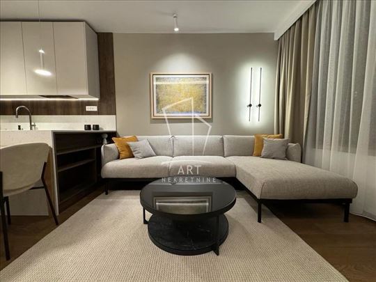 Lekino brdo, Vojvode Prijezde, luksuzno opremljen 