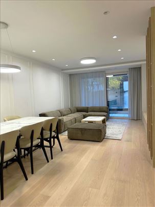 Lux 4.0 moderno opremljen stan+garaza-Misarska