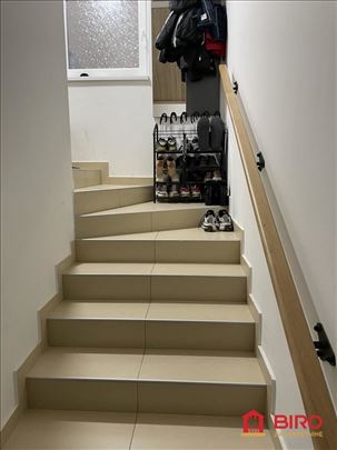 Stan,Novi Sad,Petrovaradin,kv: 73.00, € 159650, ID