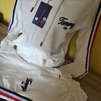 Ženske komplet trenerke novo