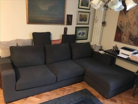 Ugaona garnitura za sedenje "Catra home", rađena p