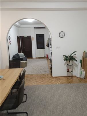 Zvezdara kod TC Aviv park 65m2