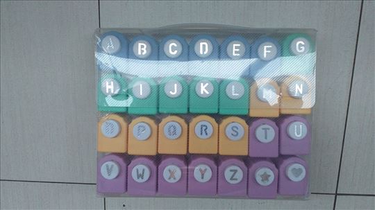 Bušač papira obeleživač papira bušač imena 