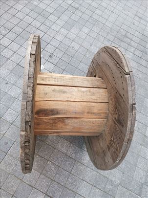 Kalem drveni okrugli za sto