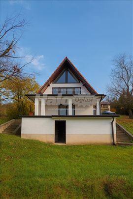 Kuća Krčedin, upisana 1/1, 13,23 ari placa 