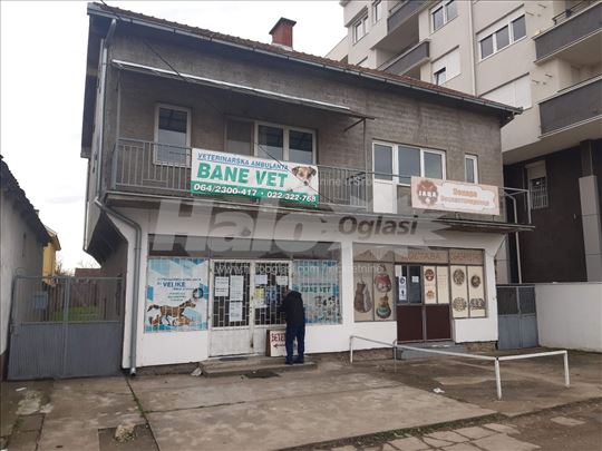 Lokal na odlicnoj lokaciji u centru N.Pazove