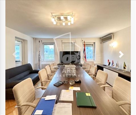 NBG - poslovni prostor 8 kancelarija, 2 terase