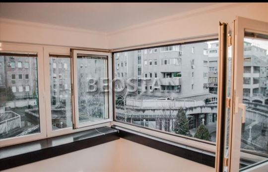 Novi Beograd - Yubc blok 12 #65323