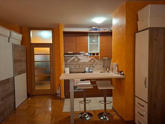 Novi Beograd-Arena-Blok 29-novija zgrada ID#1396