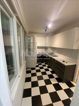 Izdaje se 2.0 stan, polunamesten 54m2