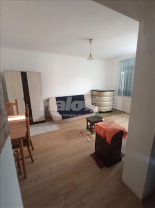 Izdaje se dvorisni stan 35m2