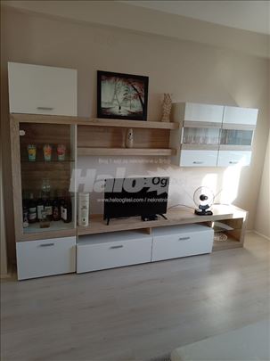 Izdajem stan u centru Kruševca