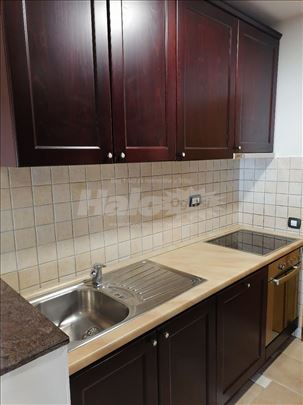 Izuzetan dvosoban stan 58m² centar 2 terase