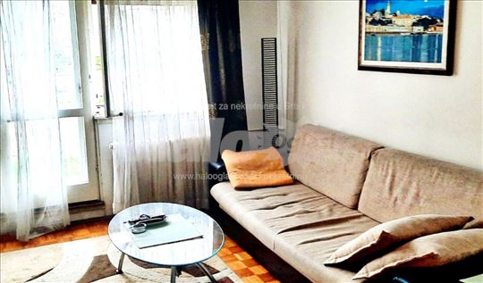 Jednoiposoban stan na Vozdovcu