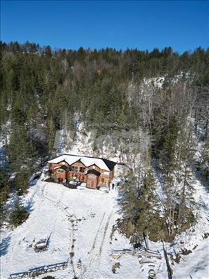 Luksuzna vila Zaovine – 267m², plac 26 ari