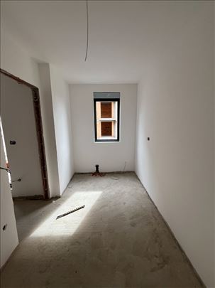 Lux 2.0 stan, povraćaj pdv-a, može na kredit 