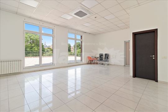 Odličan lokal 53m² u Lominoj ulici - useljiv odmah