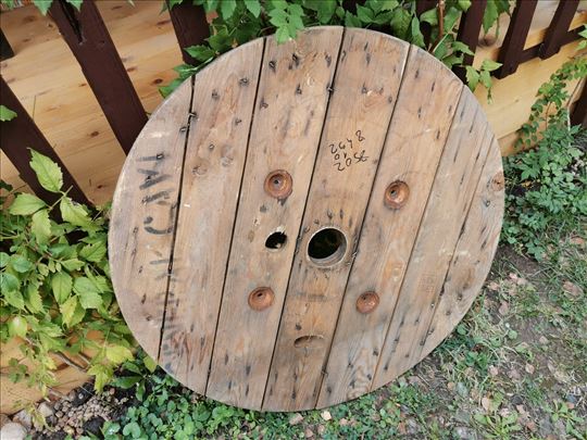 Okrugla ploča za sto retro