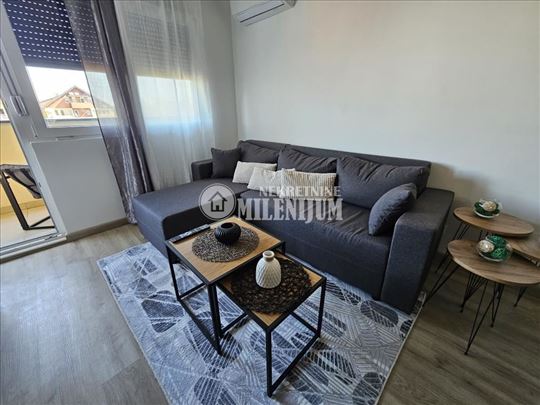 Opremljen 2.0 stan na Ledinama ID#2131