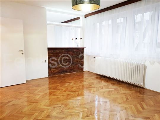 Poslovni prostor  za izdavanje, Vračar, 59m2,