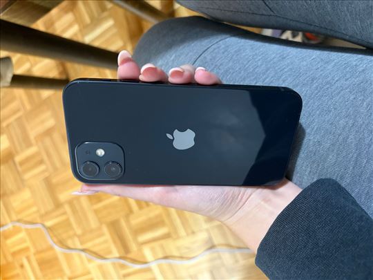 Prodajem Iphone 12