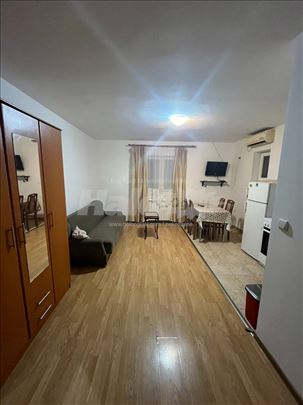 Stan na Miljakovcu 3,plus rezije