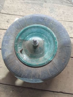 Točak za gradjevinska kolica 