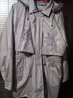 Ženska jakna, nenošena