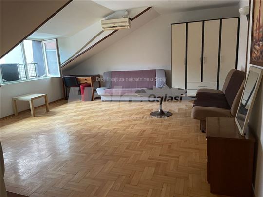 1,0 stan,41m2,Slavija-Hram,preko puta Klin.Tiršova