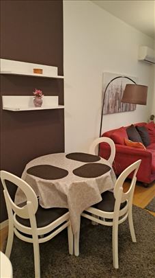 A blok, dvosoban, opremljen, moderan!