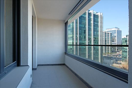 Airport Garden prelep 3.0 sa garazom